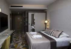 Others 6 Fame Residence Lara & SPA