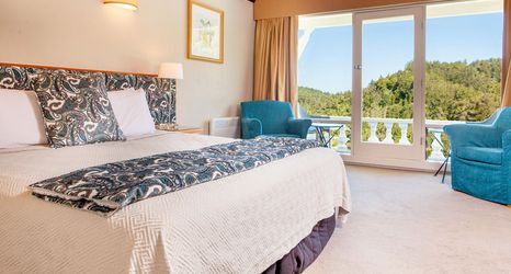 其他 2 AUCKLAND'S WAITAKERE ESTATE -