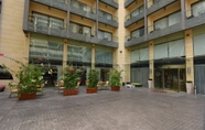 Exterior 6 Ramada By Wyndham Downtown Beirut