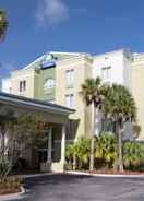 EXTERIOR_BUILDING DAYS INN & SUITES FORT PIERCE I-95