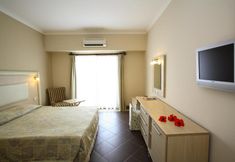 Bedroom 6 Forever Club Adults Only