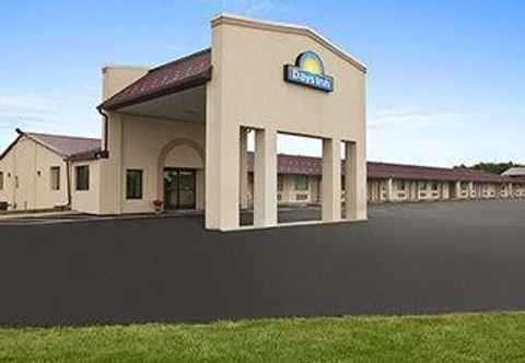 Exterior Days Inn Grantville