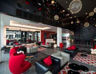 Lobby 2 TUNE HOTEL KLIA2