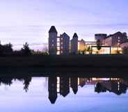 Exterior 2 Explorers Hotel at Disneyland Paris