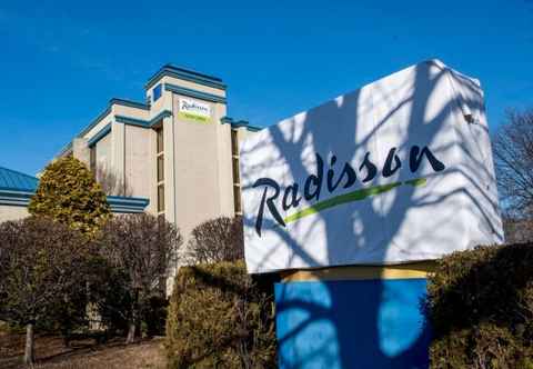 Bangunan Radisson Hotel Hauppauge-Long Island