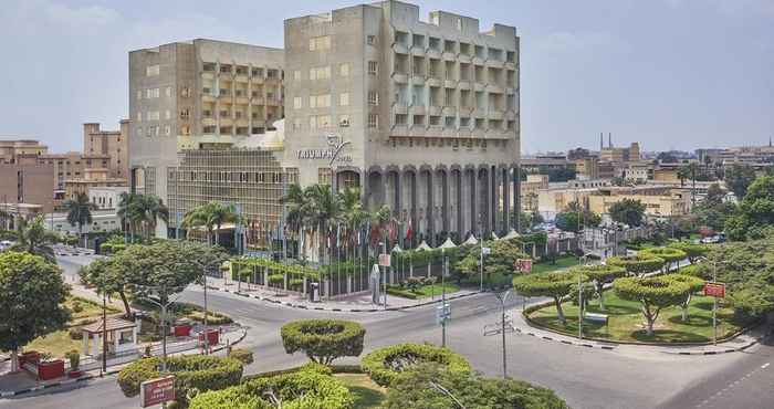 Bangunan Triumph Hotel and Conference Center