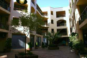 Bangunan CARLTON CLOCKTOWER APARTMENTS(FORMERLY QUEST CLOCKTOWER ON LYGON)