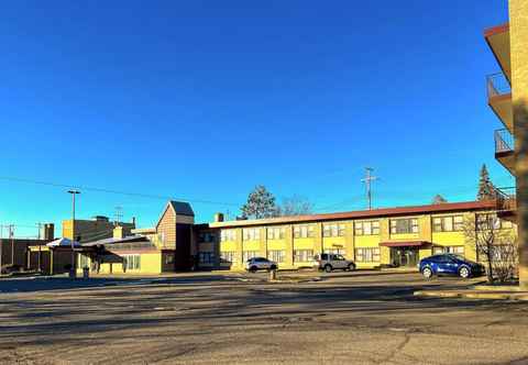 Exterior Clarion Pointe Rhinelander Downtown