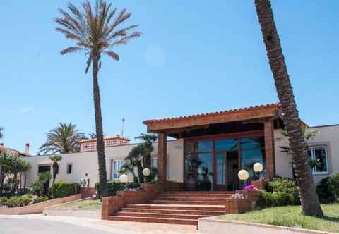 Exterior AluaSun Mediterraneo (ex BlueRooms Las Palmeras)