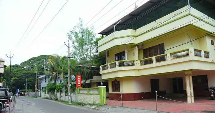 Exterior Sreekrishna Kailas Inn Guruvayur