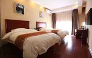 Bedroom 2 Greentree Inn Yuncheng Ximen Street Songjiang Kung Fu School Business Hotel
