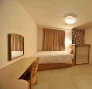 Bedroom 5 APA Hotels