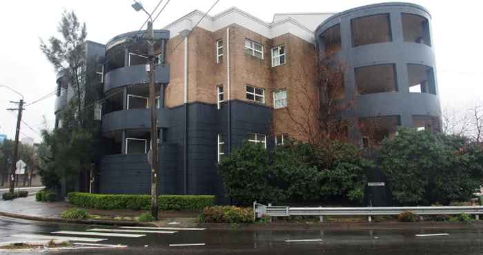 Bangunan AEA SYDNEY AIRPORT SERVICED APARTMENTS