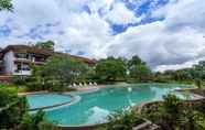 Perkhidmatan Hotel 7 Waterford Valley Chiangrai Golf Course & Resort