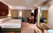 Kamar Tidur 4 City Seasons Suites Dubai