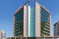 Exterior City Seasons Suites Dubai