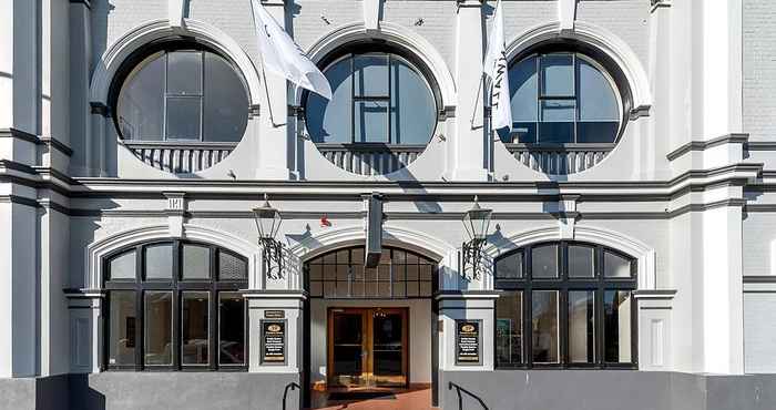 Exterior The Cornwall Hotel (ex. Batman Fawkner Inn Hostel)