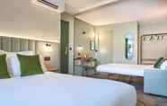 Kamar Tidur 5 Hotel 10 Opera by HappyCulture