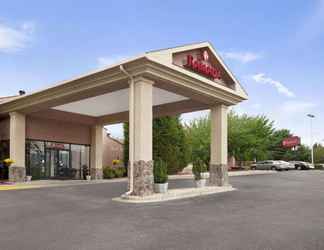 Bangunan 2 Ramada Asheville