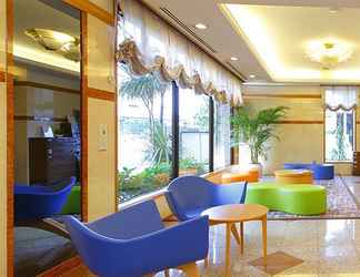 Lobi 2 Hotel Mystays Maihama