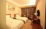 Bedroom 3 GreenTree Inn Chengde Railway Station Southeast Chengde Century City Business Hotel