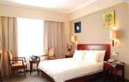 Bedroom 5 GreenTree Inn Chengde Railway Station Southeast Chengde Century City Business Hotel