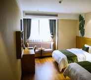 Bedroom 2 GreenTree Inn Fuyang Yingdong District Xingfu Road Century Fortune Plaza