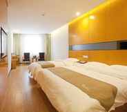 Bedroom 4 Vatica Hefei Maanshan Road Lvdiyinghai Zhugang Metro Station Hotel