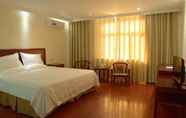 Bedroom 3 GreenTree Inn Heze Development Zone Guangzhou Road Yuehua Express Hotel