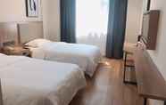 Bedroom 5 GreenTree Inn Jiangxi Yingtan Railway Station Square Business Hotel