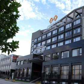 EXTERIOR_BUILDING 1 Gloria Plaza Kangqiao, NYU Shanghai Hotels