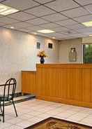 LOBBY Days Inn By Chambersburg