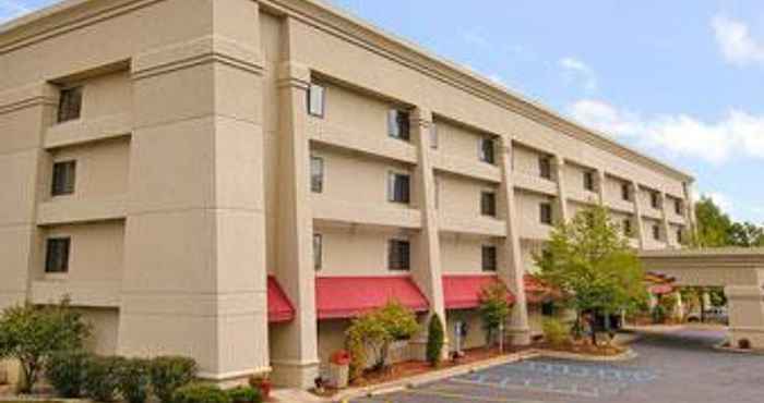 Bangunan Baymont Inn and Suites Kalamazoo