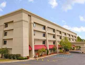 Exterior 2 Baymont Inn and Suites Kalamazoo