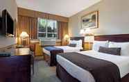 Kamar Tidur 4 Vancouver BC Airport Hotel