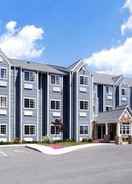 EXTERIOR_BUILDING MICROTEL INN AND SUITES HAZELTON