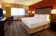 Bedroom 7 Ramada by Wyndham Liverpool/Syracuse