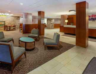 Lobby 2 Ramada by Wyndham Liverpool/Syracuse