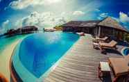 Bangunan 4 LILY BEACH RESORT AND SPA AT HUVAHENDHOO