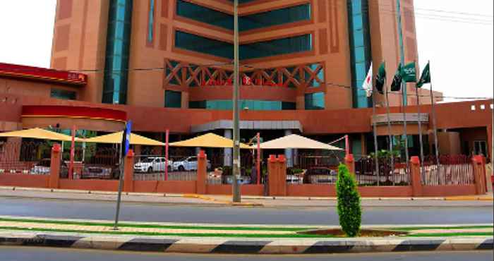 Bangunan Ramada Al Qassim Hotel And Suites