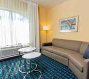 Common Space 5 Fairfield Inn & Suites by Marriott Bay City