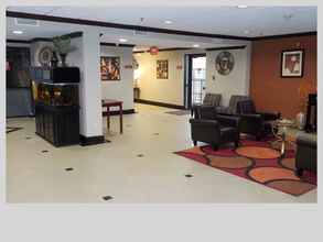 Lobby 4 Baymont by Wyndham La Vergne (ex SureStay Plus Hotel by Best Western Nashville Southeast)