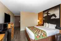 Bedroom Super 8 Cheyenne WY