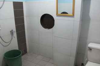 Toilet Kamar 4 Aysha Lily Cebu Guest House