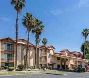 อื่นๆ 2 Quality Inn and Suites Bakersfield