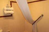 Toilet Kamar Lamplighter Inn (ex. Americas Best Value)