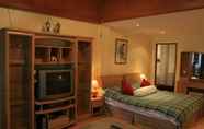 Bedroom 5 Aquarius Guesthouse & Sauna