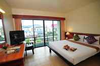 Bedroom C & N Hotel Patong