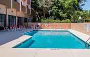 Swimming Pool 6 Hilton Head Metropolitan Hotel