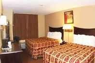 Bedroom Super 8 by Wyndham Kutztown/Allentown Area